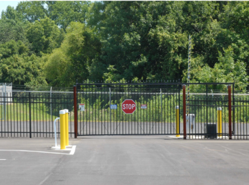 How Commercial Fence Services Make Your Business Safer and More Private